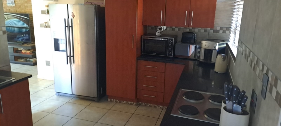 3 Bedroom Property for Sale in Hexrivier Lifestyle Estate North West